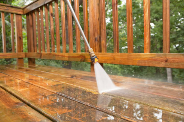 Best Concrete Pressure Washing  in Highland, CA